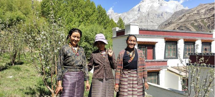 西藏“拉孜三姐妹”：远嫁阿里底雅边陲收获甜蜜