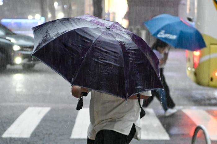 受台风“桑达”影响 上海发布暴雨蓝色预警